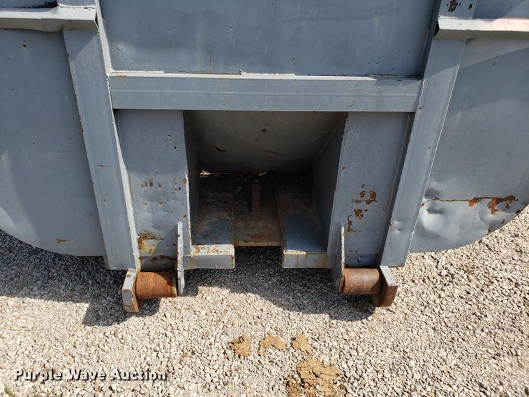 image for item DG7658 KL Metal Fabricating Inc. roll-off container