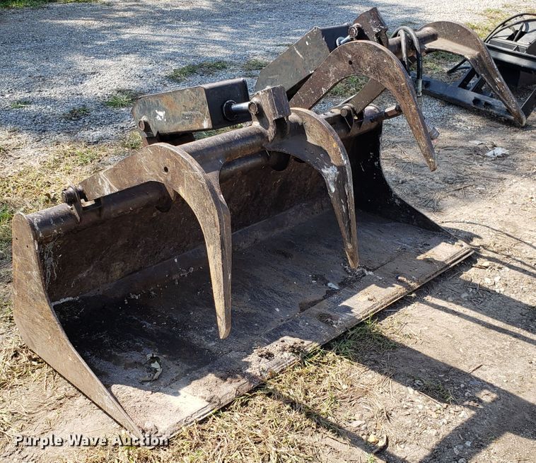 image for item DG7660 Bobcat 68"W grapple bucket