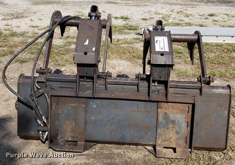 image for item DG7660 Bobcat 68"W grapple bucket