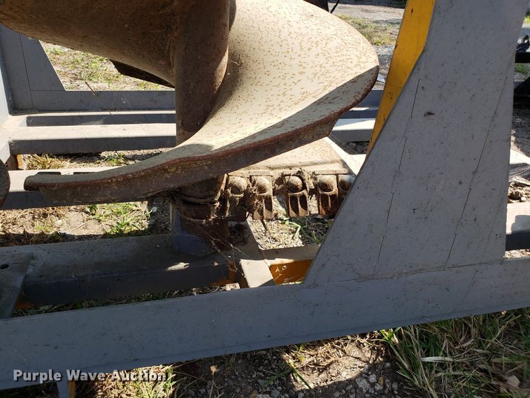 image for item DG7662 Mcmillen C1920H2 skid steer auger