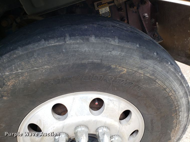 image for item DG7689 2001 Mack CV513 dump truck