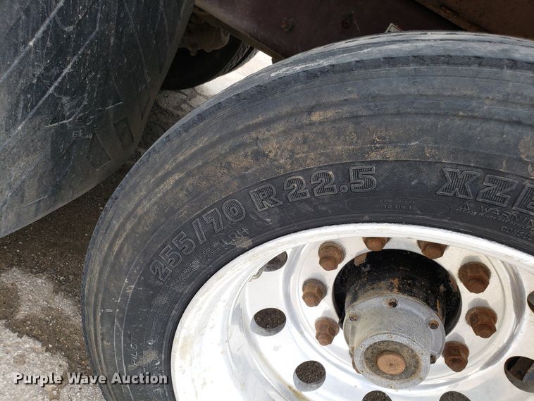 image for item DG7689 2001 Mack CV513 dump truck