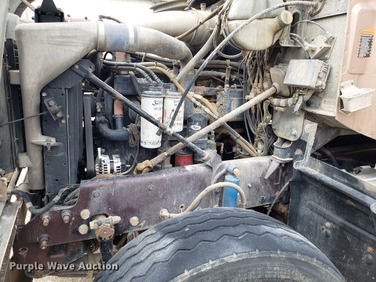 image for item DG7689 2001 Mack CV513 dump truck