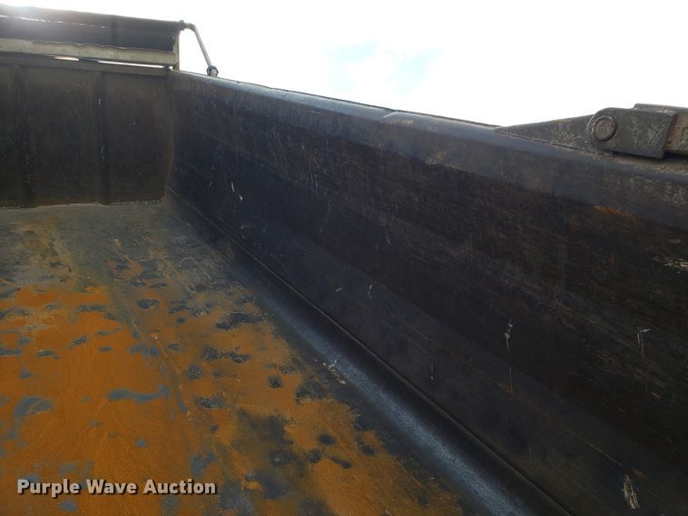 image for item DG7689 2001 Mack CV513 dump truck