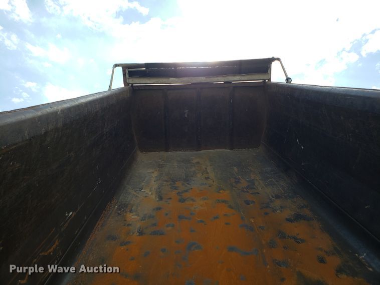 image for item DG7689 2001 Mack CV513 dump truck