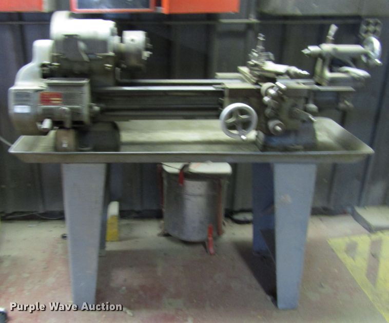 image for item DG8224 Sheldon lathe