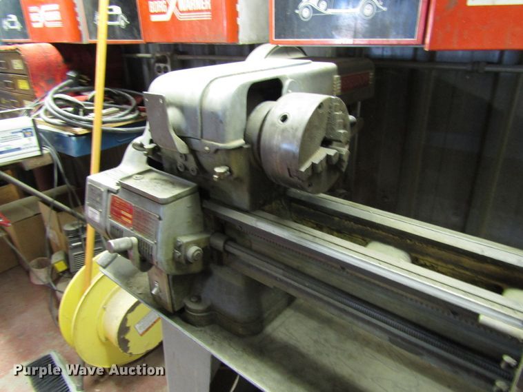 image for item DG8224 Sheldon lathe