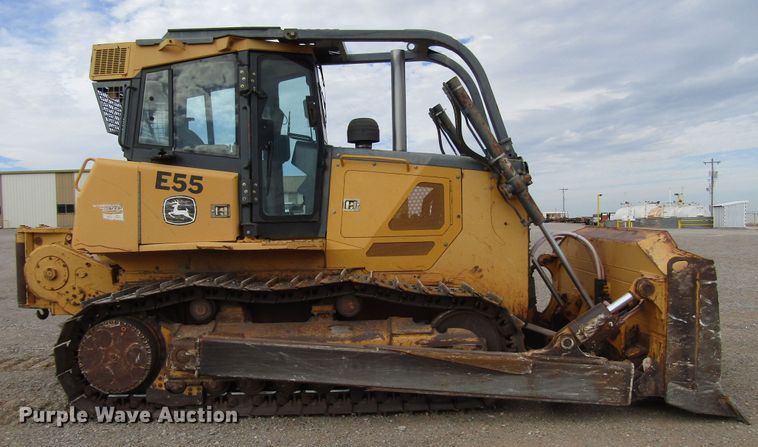 image for item DG8225 2007 John Deere 850J dozer