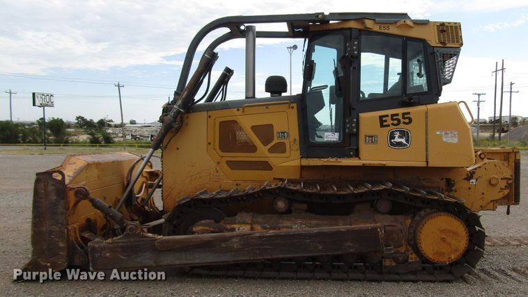 image for item DG8225 2007 John Deere 850J dozer