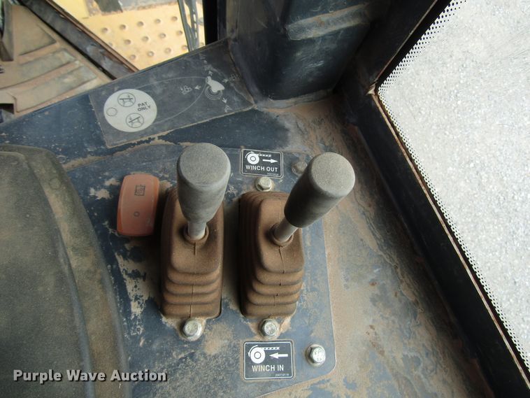 image for item DG8225 2007 John Deere 850J dozer