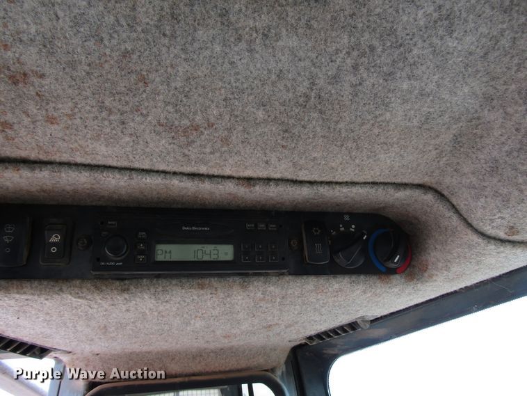 image for item DG8225 2007 John Deere 850J dozer