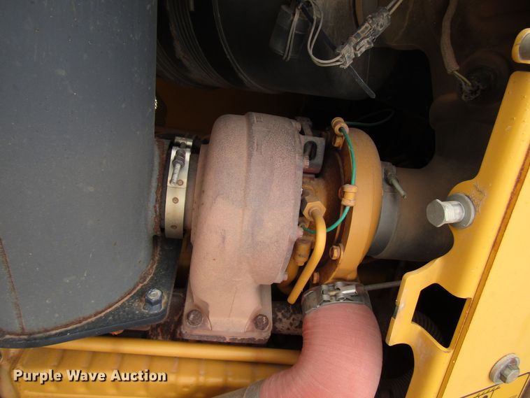 image for item DG8225 2007 John Deere 850J dozer