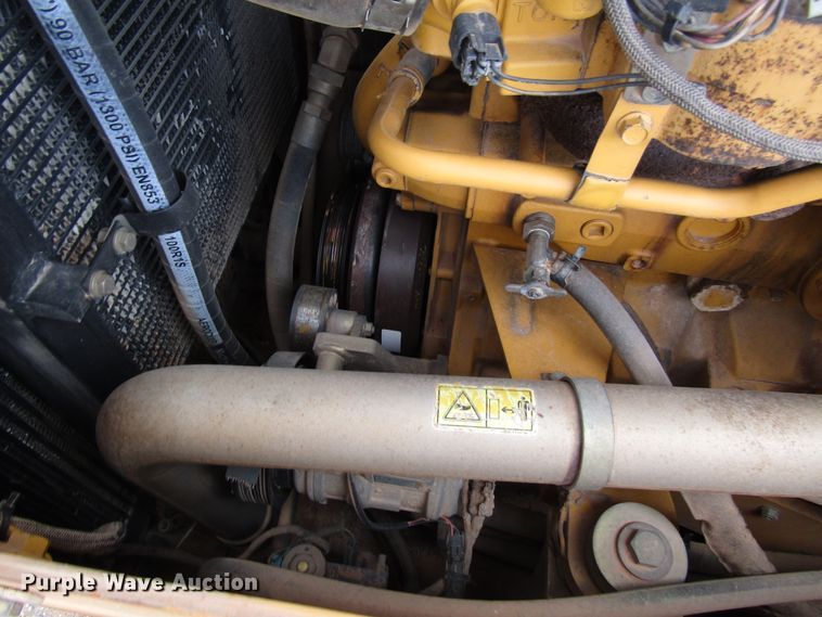 image for item DG8225 2007 John Deere 850J dozer