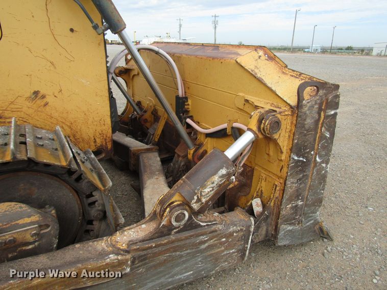 image for item DG8225 2007 John Deere 850J dozer