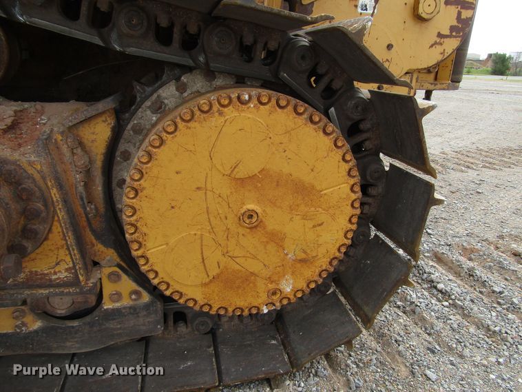 image for item DG8225 2007 John Deere 850J dozer