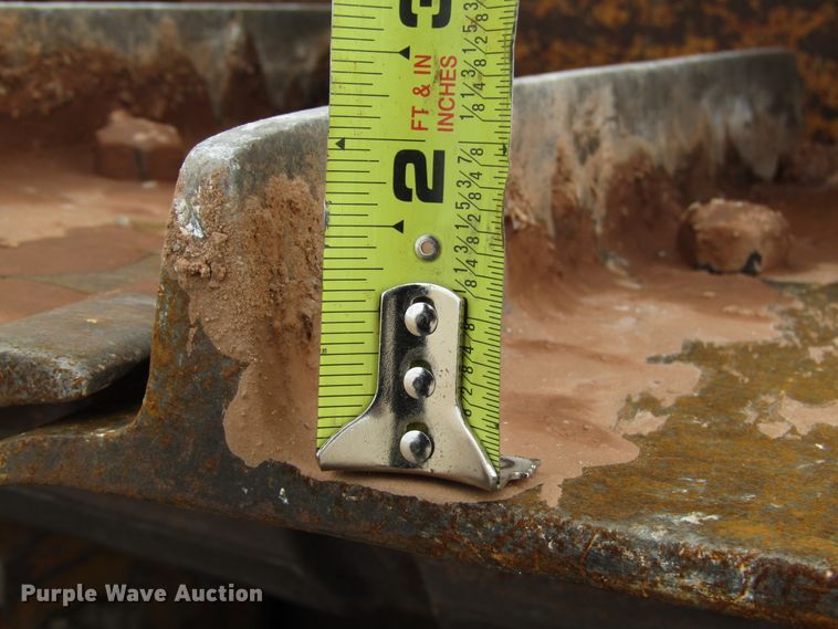 image for item DG8225 2007 John Deere 850J dozer