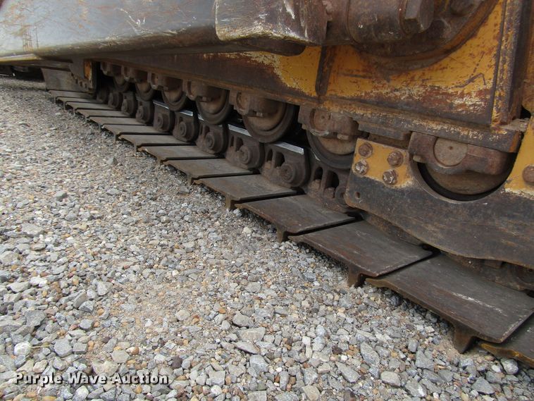 image for item DG8225 2007 John Deere 850J dozer