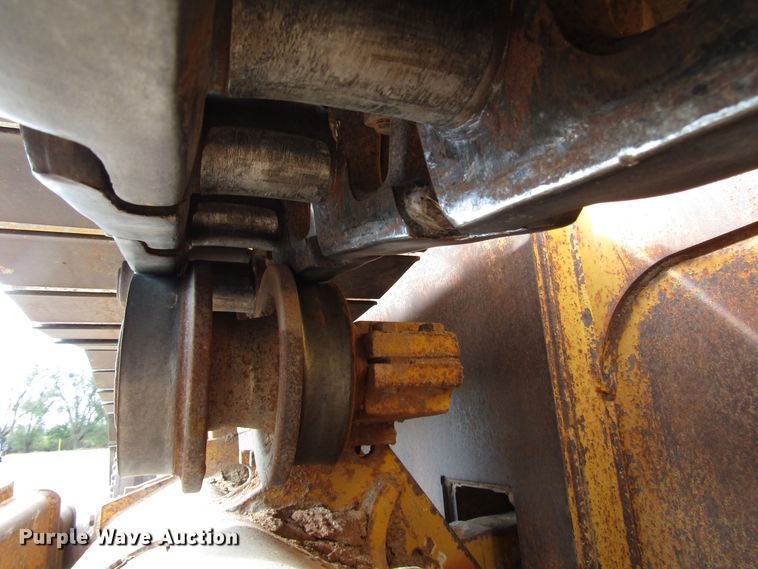 image for item DG8225 2007 John Deere 850J dozer