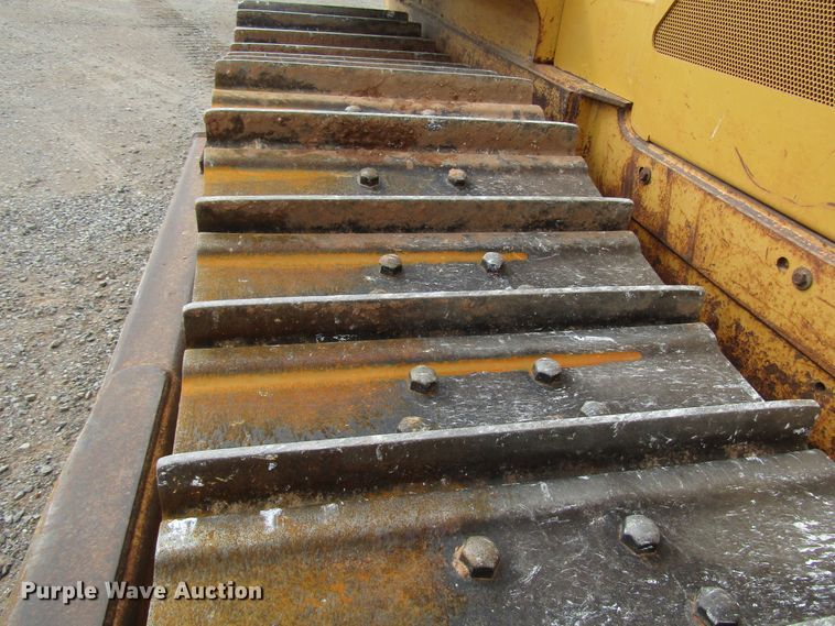 image for item DG8225 2007 John Deere 850J dozer