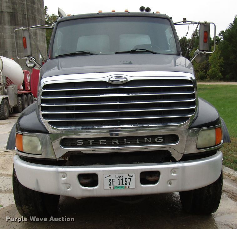 image for item DG8228 2006 Sterling L-Line dump truck