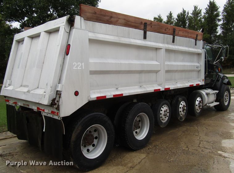 image for item DG8228 2006 Sterling L-Line dump truck
