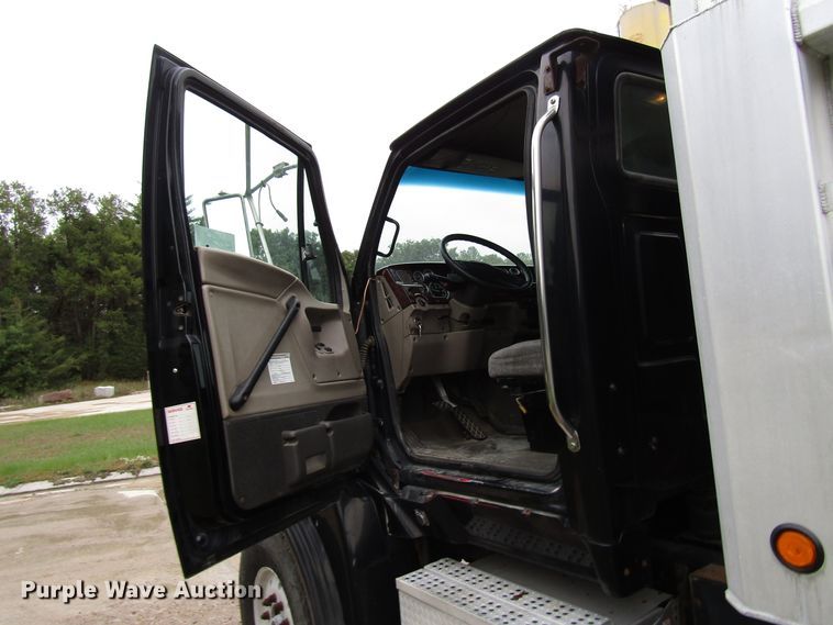 image for item DG8228 2006 Sterling L-Line dump truck