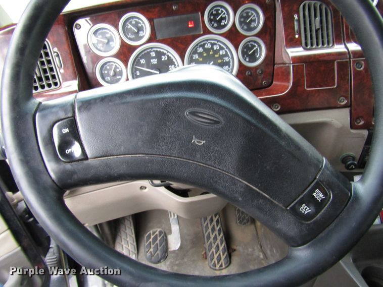 image for item DG8228 2006 Sterling L-Line dump truck