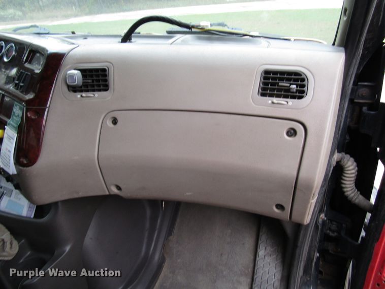 image for item DG8228 2006 Sterling L-Line dump truck