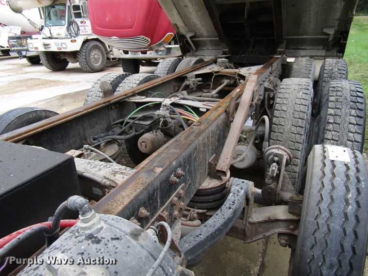 image for item DG8228 2006 Sterling L-Line dump truck