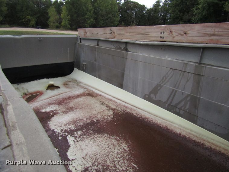 image for item DG8228 2006 Sterling L-Line dump truck