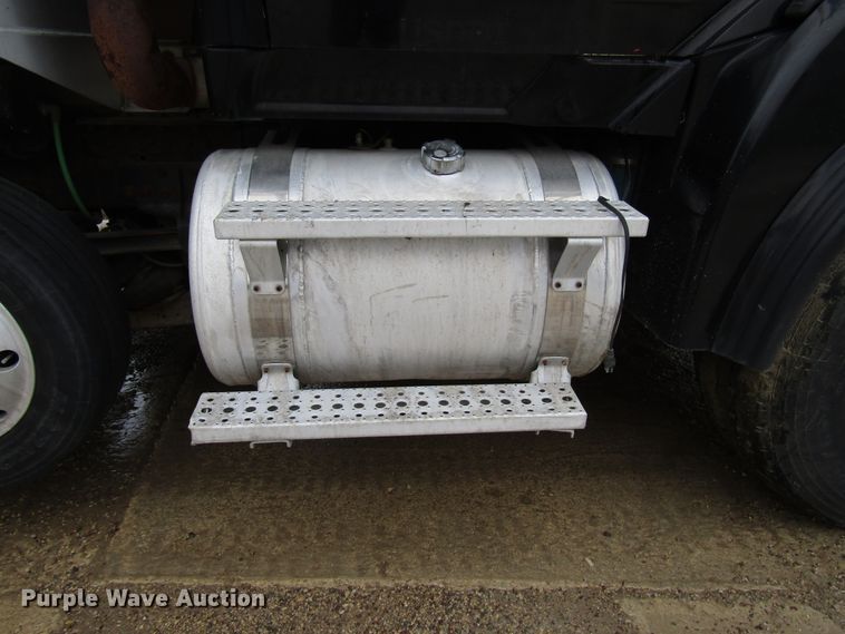 image for item DG8228 2006 Sterling L-Line dump truck