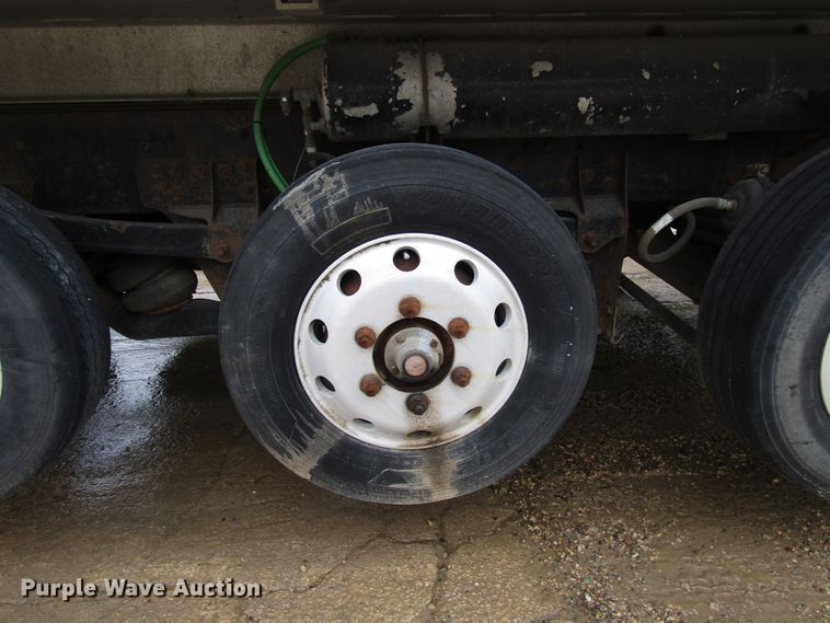 image for item DG8228 2006 Sterling L-Line dump truck