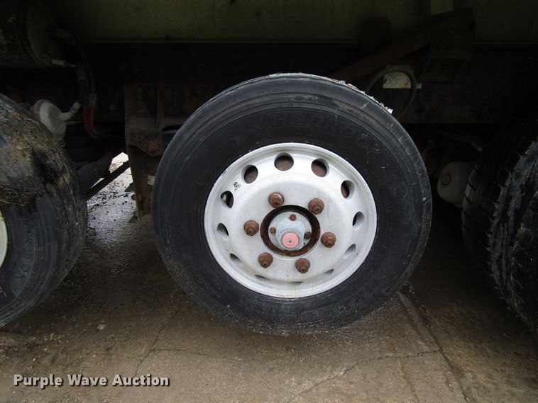 image for item DG8228 2006 Sterling L-Line dump truck