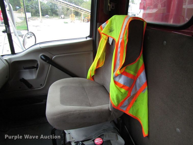 image for item DG8229 2006 Sterling L-Line dump truck