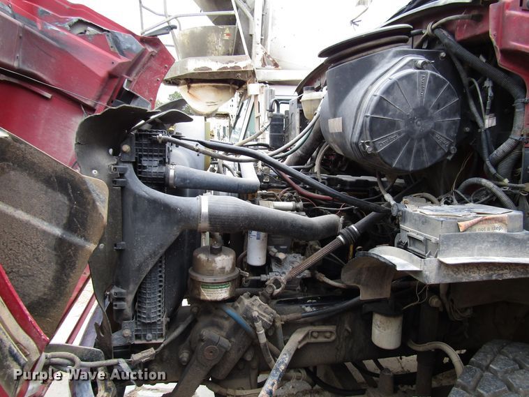 image for item DG8229 2006 Sterling L-Line dump truck