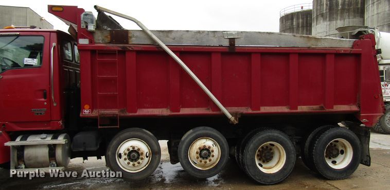 image for item DG8229 2006 Sterling L-Line dump truck