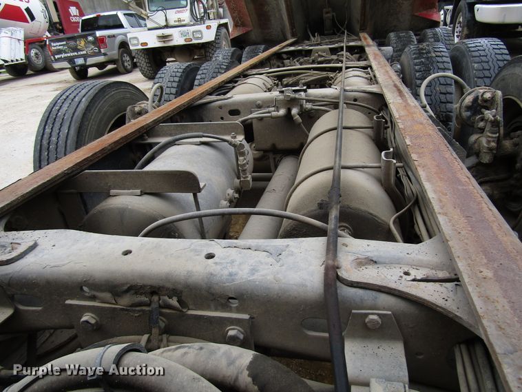 image for item DG8229 2006 Sterling L-Line dump truck