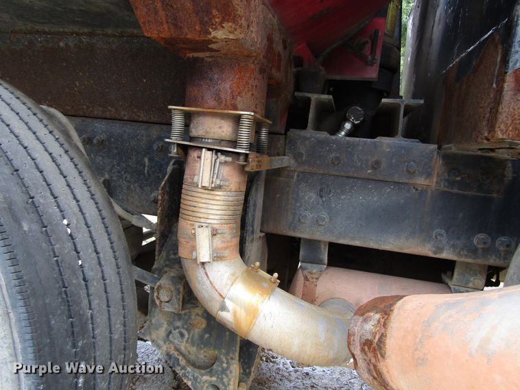 image for item DG8229 2006 Sterling L-Line dump truck