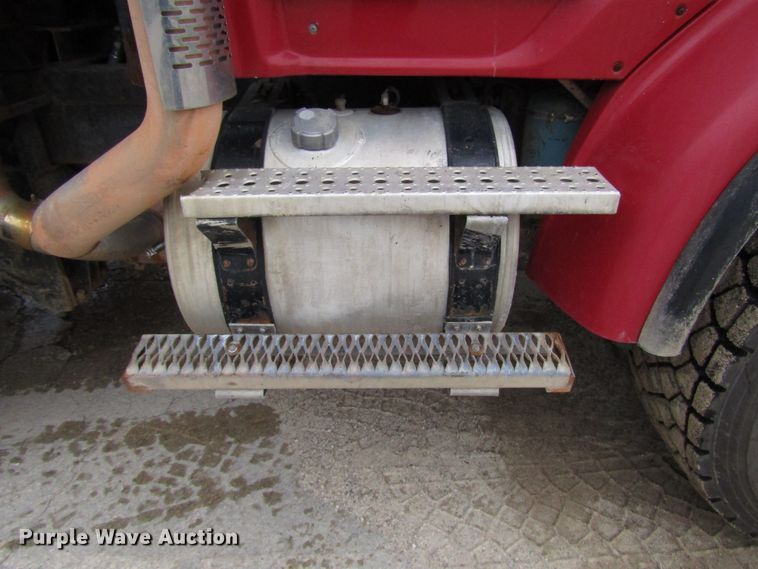 image for item DG8229 2006 Sterling L-Line dump truck