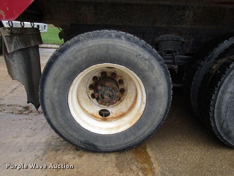 image for item DG8229 2006 Sterling L-Line dump truck