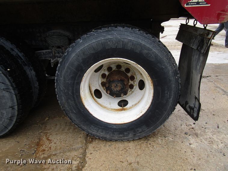 image for item DG8229 2006 Sterling L-Line dump truck