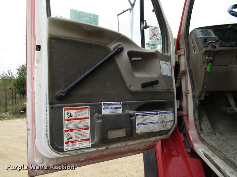 image for item DG8230 2001 Sterling L-Line ready mix truck