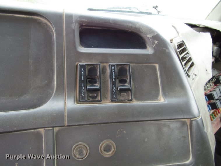 image for item DG8230 2001 Sterling L-Line ready mix truck