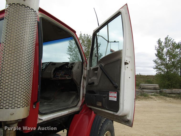 image for item DG8230 2001 Sterling L-Line ready mix truck