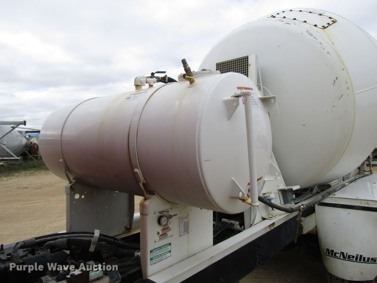 image for item DG8230 2001 Sterling L-Line ready mix truck