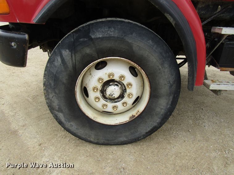 image for item DG8230 2001 Sterling L-Line ready mix truck