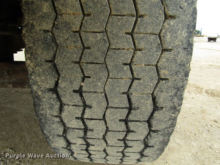 image for item DG8230 2001 Sterling L-Line ready mix truck