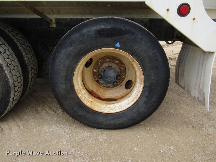 image for item DG8230 2001 Sterling L-Line ready mix truck