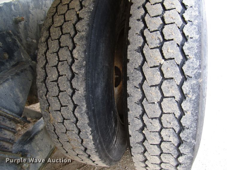 image for item DG8230 2001 Sterling L-Line ready mix truck