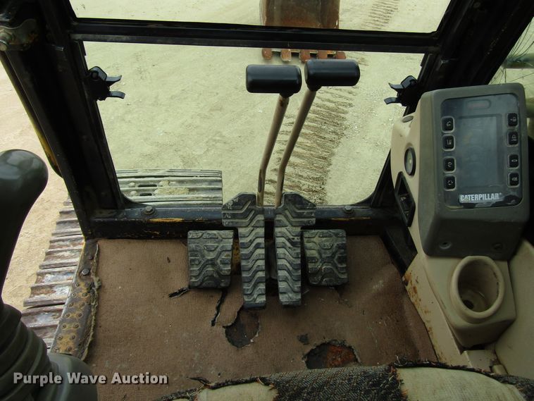 image for item DG8231 1997 Caterpillar 322B L excavator